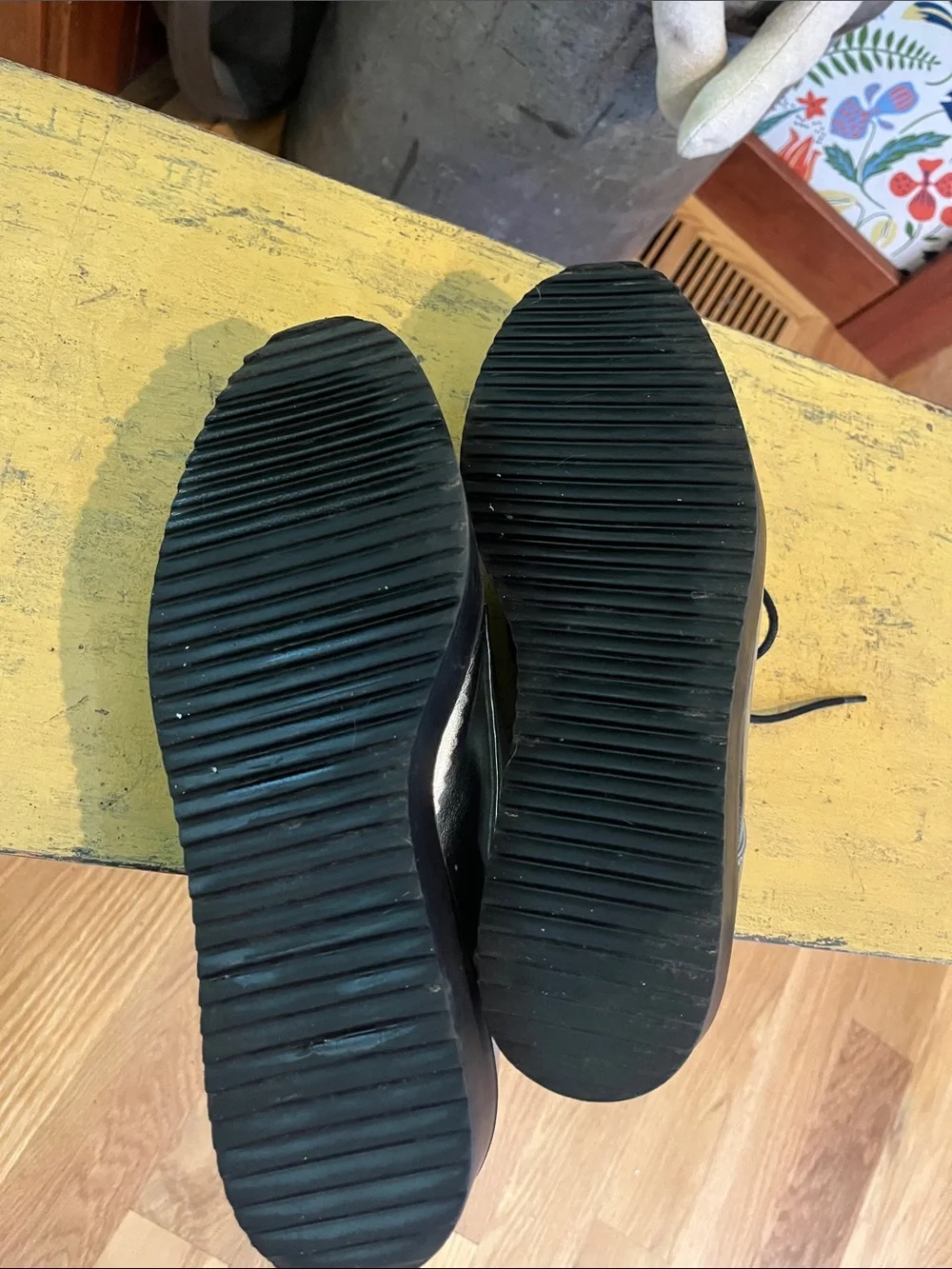 Steve Madden Iridescent Silver Platform Lace-Up Oxfords